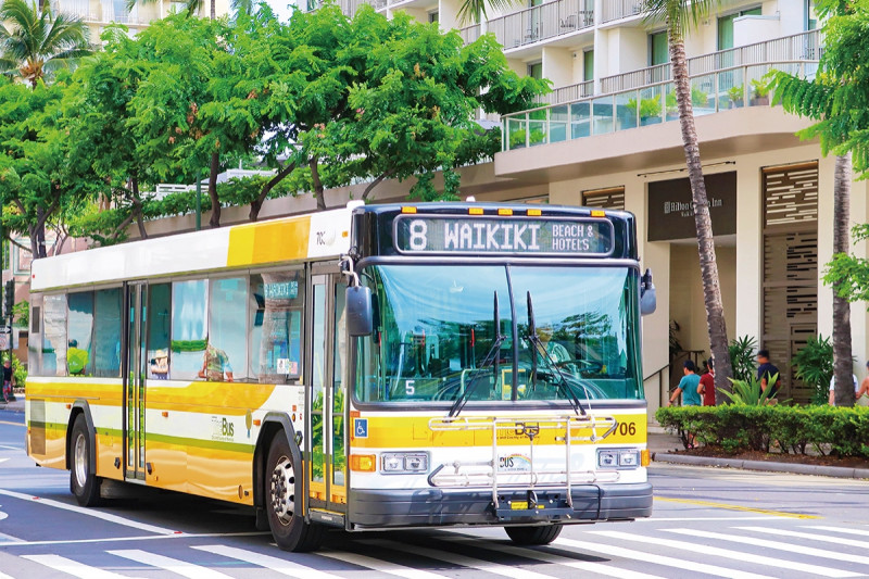 ローカル気分を味わえる TheBus