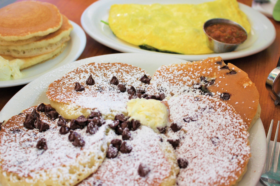 レストランの朝食（イメージ）