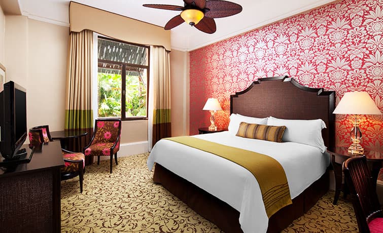 写真:ワイキキビーチ